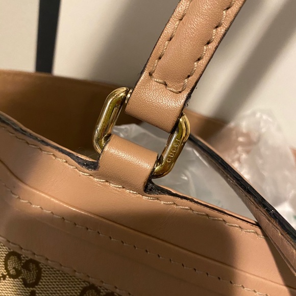 Gucci 👜 tote - Picture 7 of 16